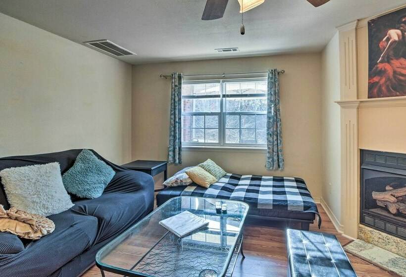 Central Fayetteville Home W/ Gas Grill!