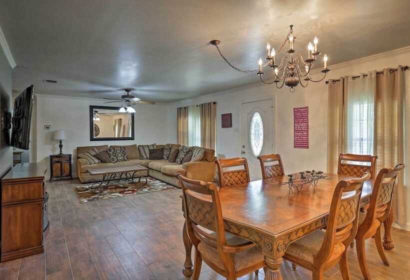 Charming Lake Retreat W/ Patio & Boat Parking!