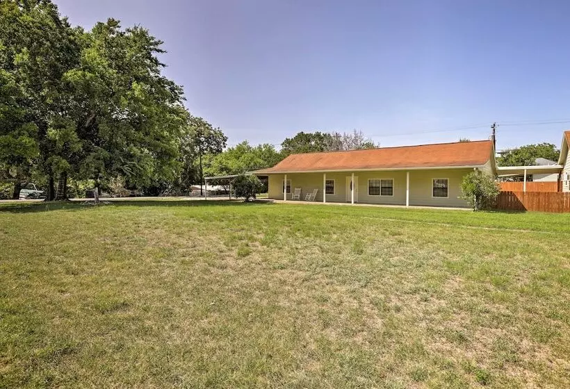 Charming Lake Retreat W/ Patio & Boat Parking!