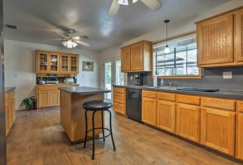 Charming Lake Retreat W/ Patio & Boat Parking!