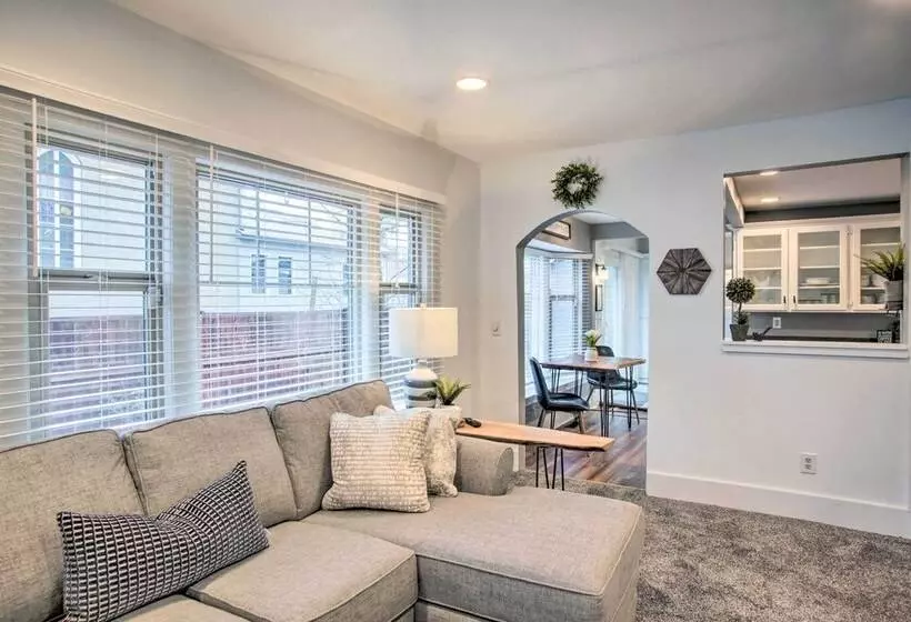 Updated Coeur D Alene Home, 1/2 Mi To Lake & Town!