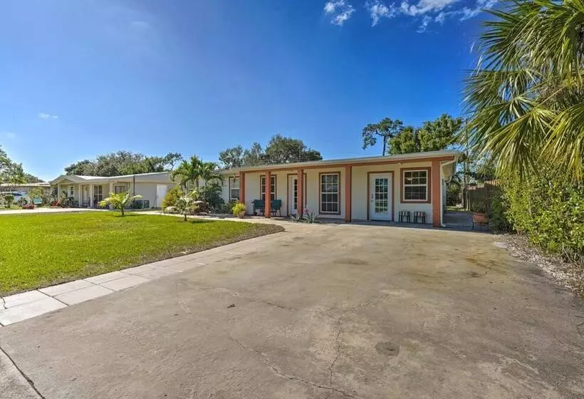 Convenient Naples Retreat < 4 Mi To Beach!