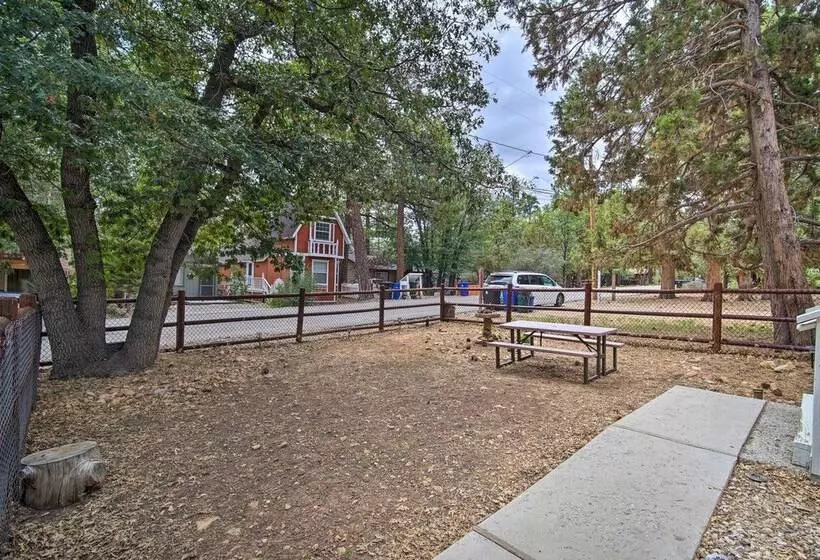 8 Mi To Big Bear Lake & Village: Sugarloaf Cabin!