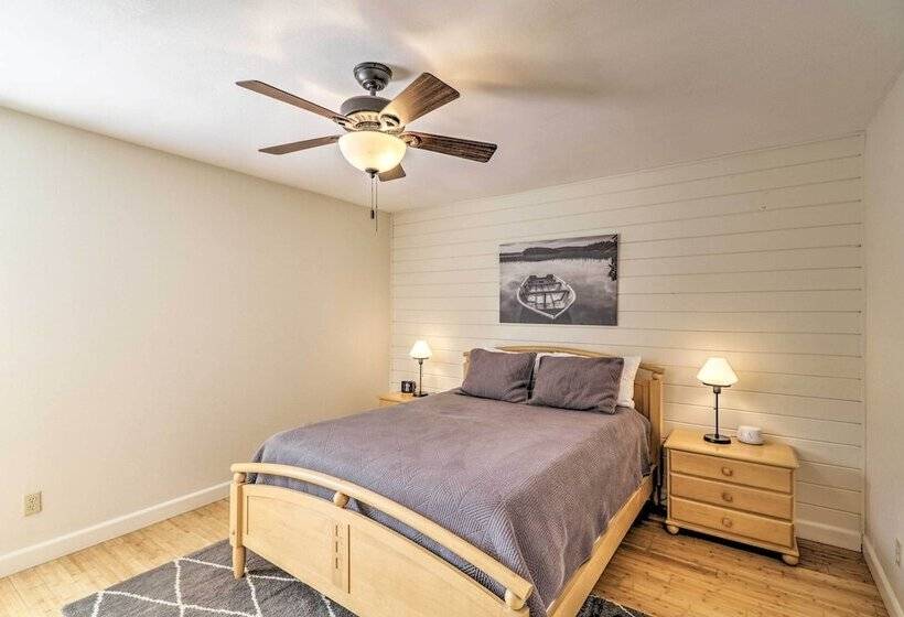 Creekside Hideaway  W/ Fire Pit + Creek Access!