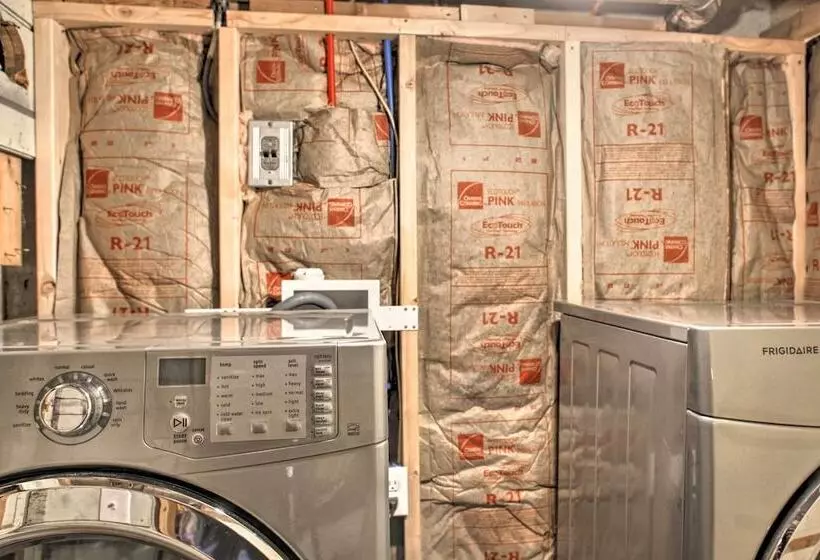 Diamond Lake Home W/ Dock Close To 2 Ski Resorts!