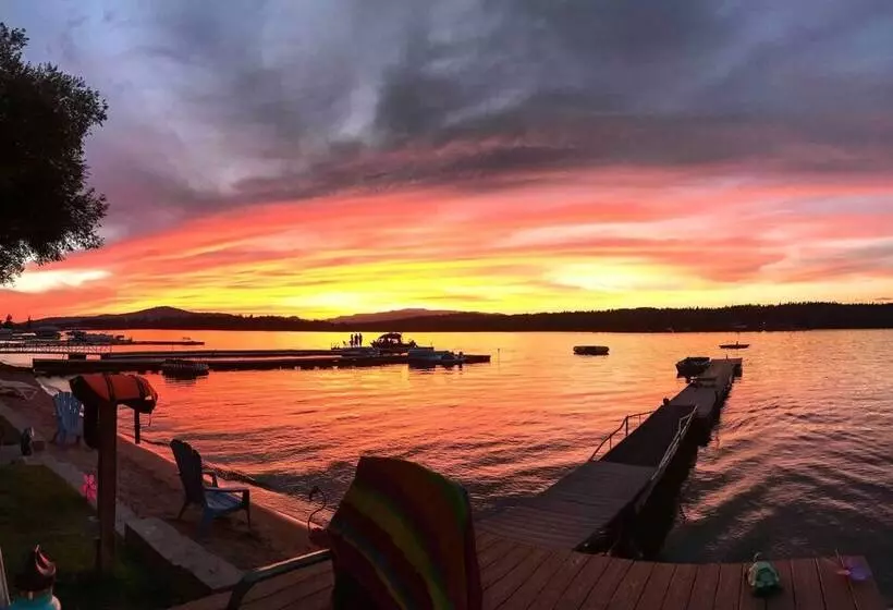 Diamond Lake Home W/ Dock Close To 2 Ski Resorts!