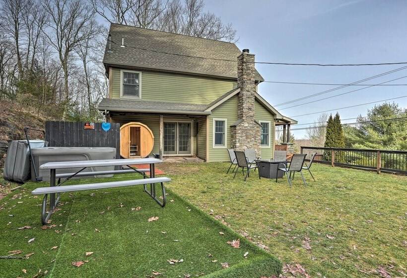 Edgewater Escape: Home With Amazing Amenities!