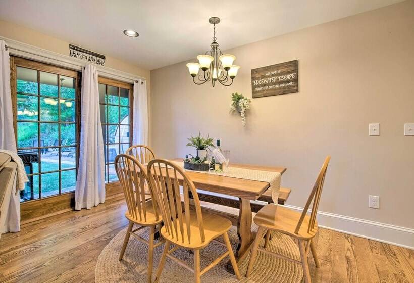 Edgewater Escape: Home With Amazing Amenities!