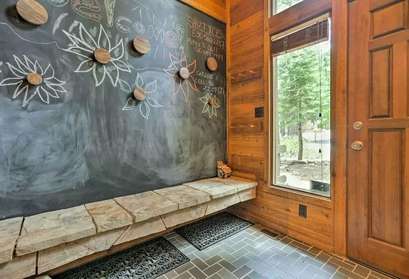 Expansive Truckee Cabin W/ Deck & Resort Amenities