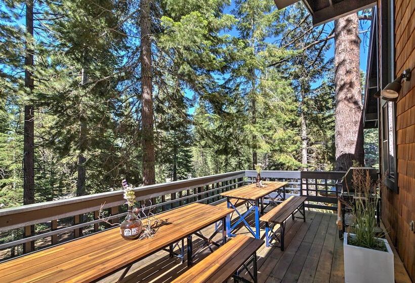 Expansive Truckee Cabin W/ Deck & Resort Amenities