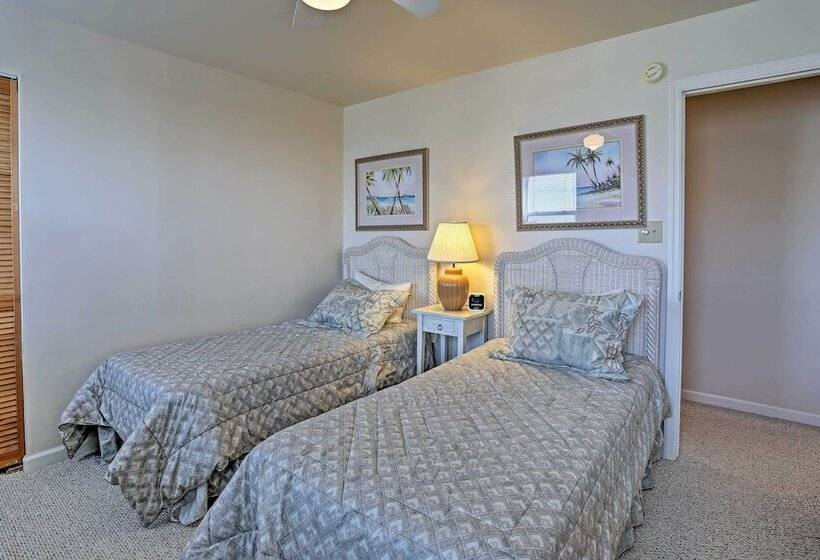 Family Friendly Vacation Home: Steps To Beach!