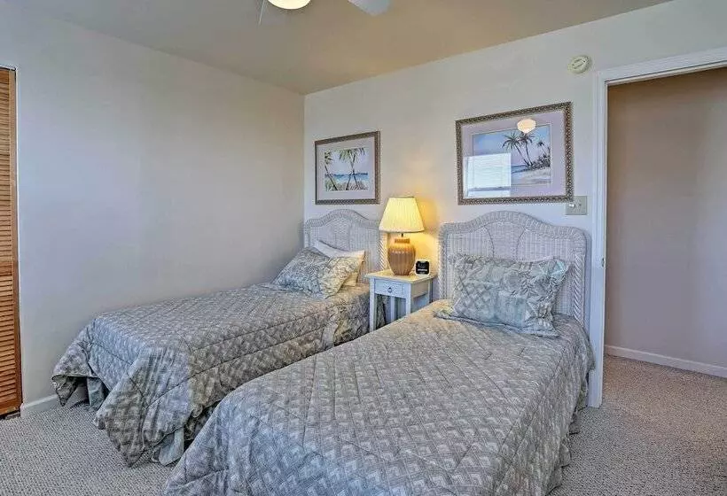 Family Friendly Vacation Home: Steps To Beach!