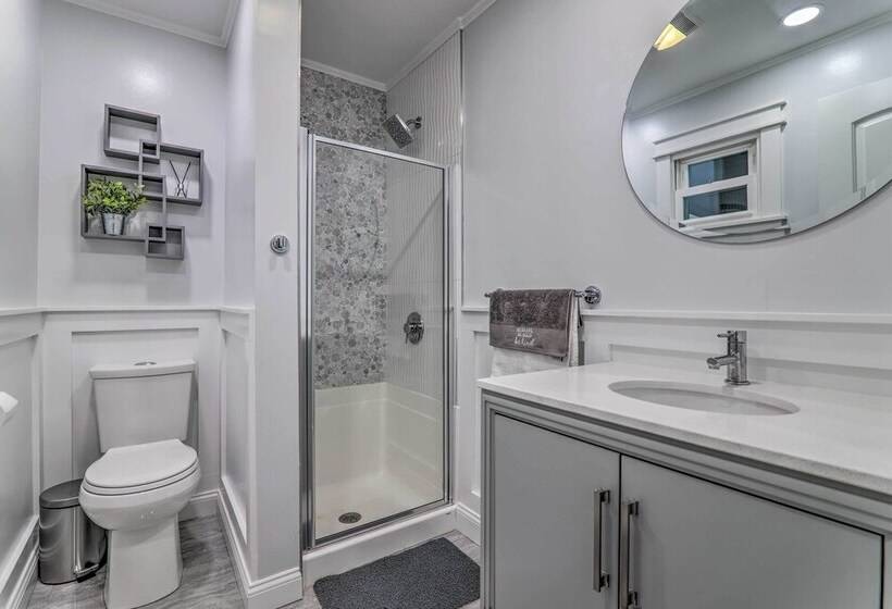 Family Home W/ Locust Lake Access & Game Room!