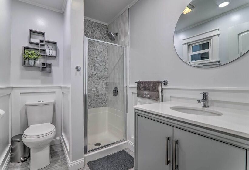 Family Home W/ Locust Lake Access & Game Room!