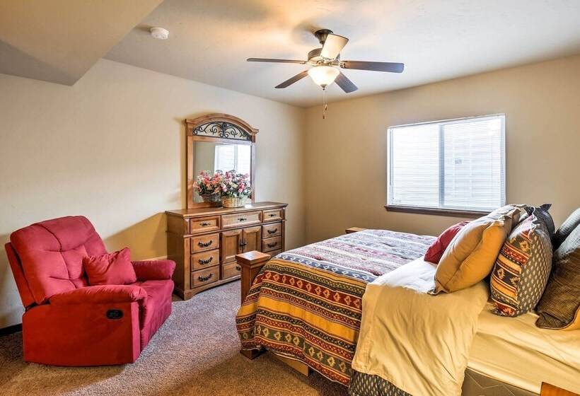 Patio, Fire Pit, & Ski Mountain View: Granby Home