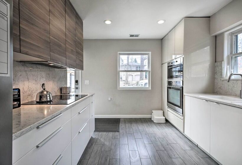 Home W/ Office + Yard: 25 Mi To Downtown Chicago!