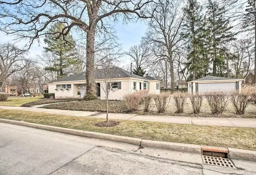 Home W/ Office + Yard: 25 Mi To Downtown Chicago!