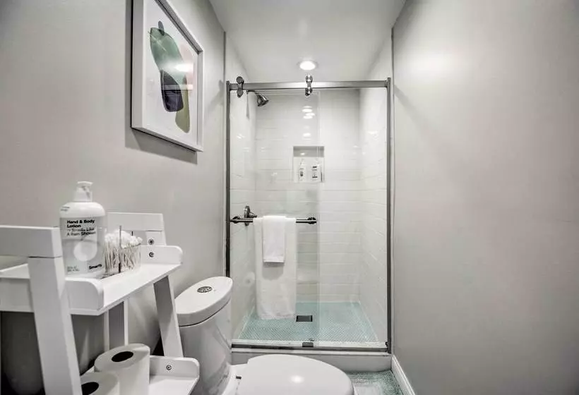 Home W/ Office + Yard: 25 Mi To Downtown Chicago!