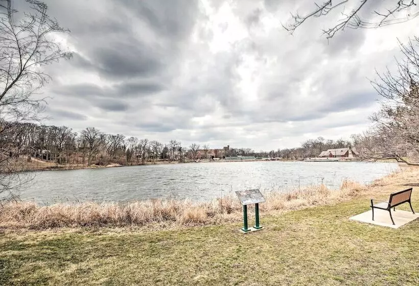 Home W/ Office + Yard: 25 Mi To Downtown Chicago!