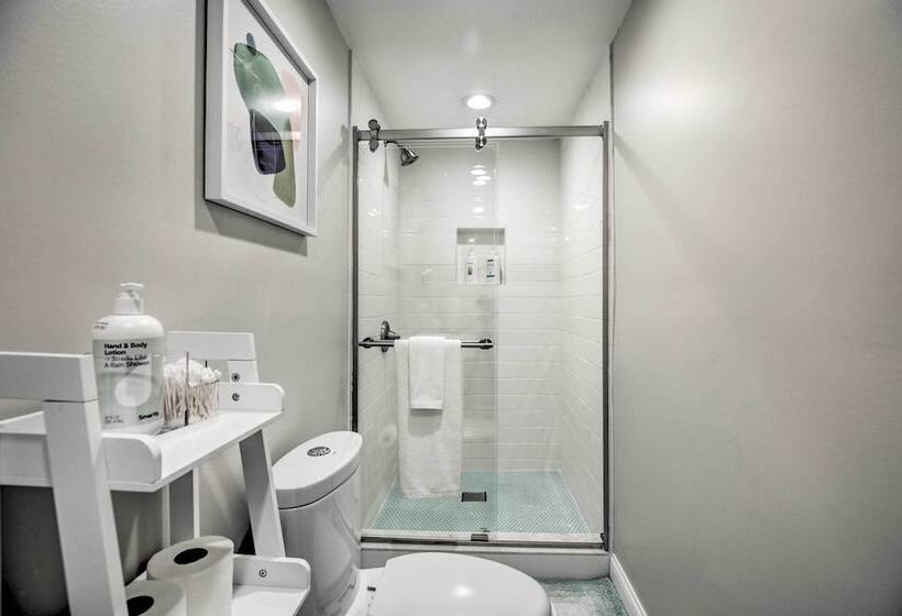 Home W/ Office + Yard: 25 Mi To Downtown Chicago!