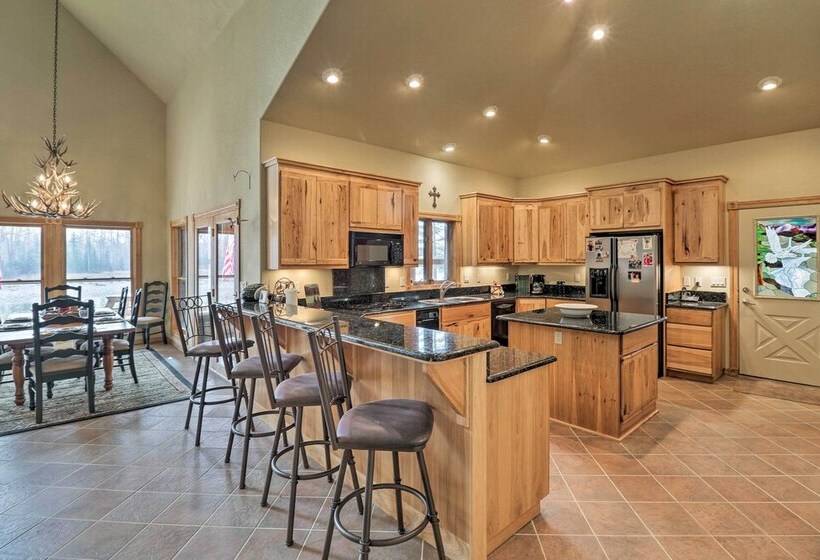 Kalispell Riverfront Home By Glacier National Park