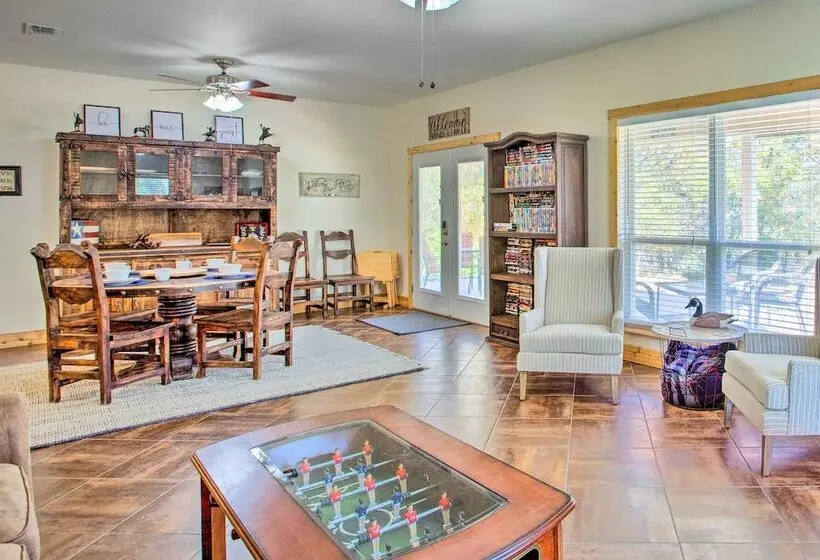 Kingston Home W/ Patio < 4 Mi To Lake Texoma!