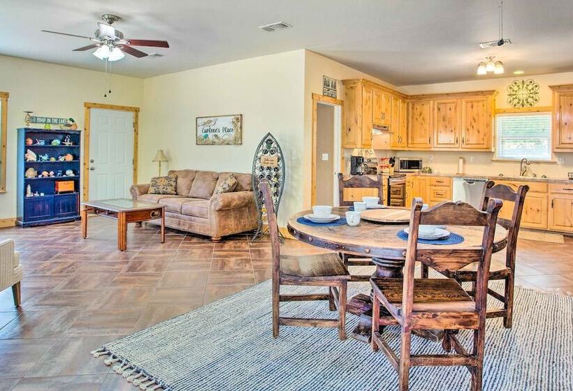 Kingston Home W/ Patio < 4 Mi To Lake Texoma!