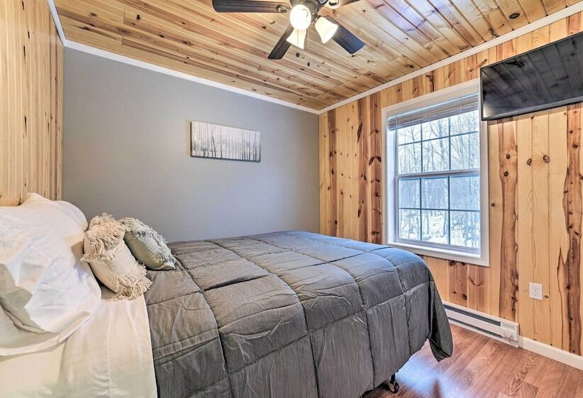 Lovely Elmira Cabin W/ Deck, 18 Mi To Gaylord