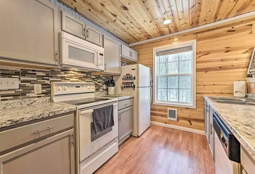 Lovely Elmira Cabin W/ Deck, 18 Mi To Gaylord