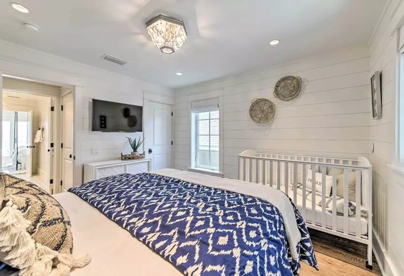 Luxe, Beachfront Pcb Home W/ Decks & Grill!