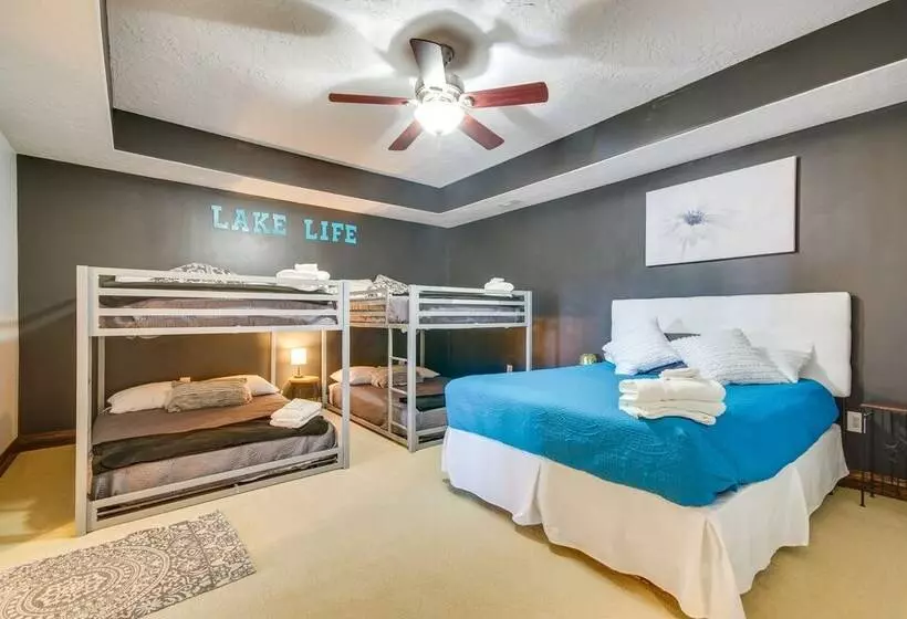 Boat Dock & Kayaks: Luxury Lake Of The Ozarks Home