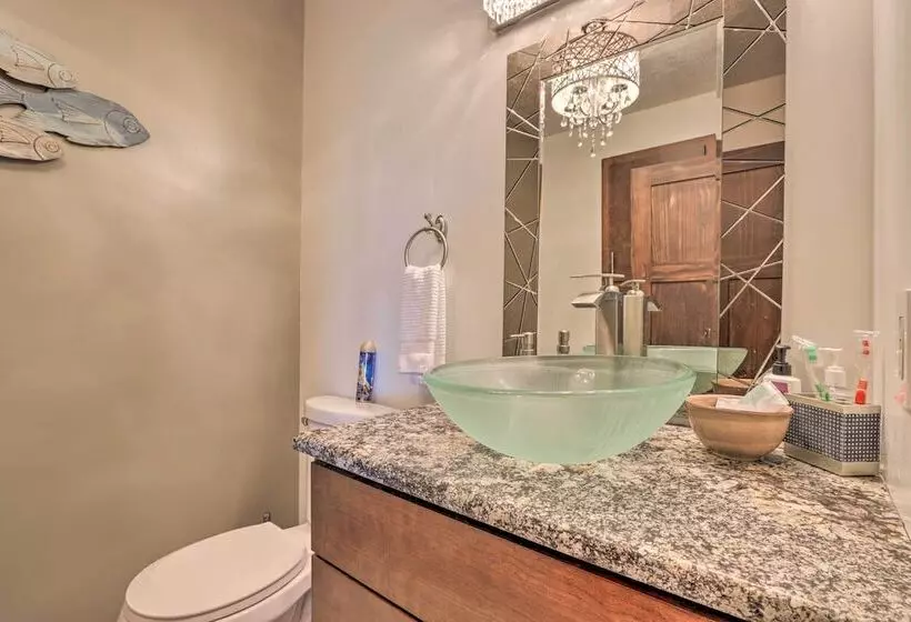 Boat Dock & Kayaks: Luxury Lake Of The Ozarks Home