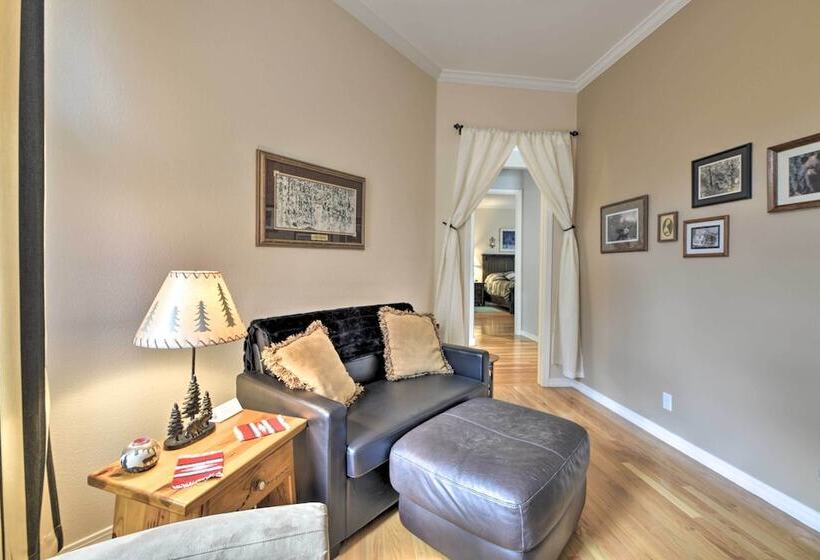 Modern Dalton Ranch Golf Club Home W/ Mtn View