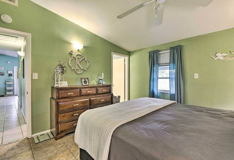 North Port Escape W/ Pool ~ 12 Mi To Beach!