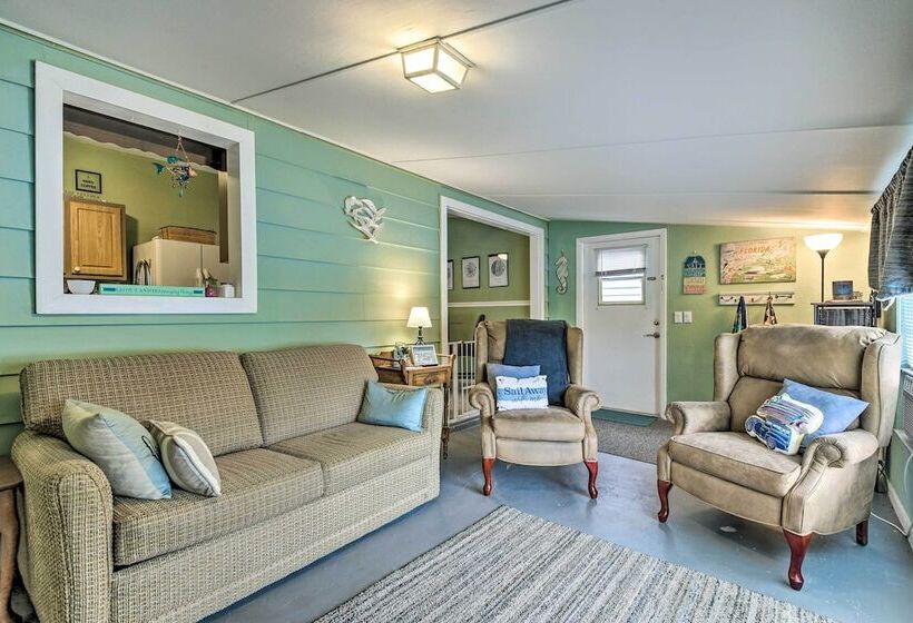 North Port Escape W/ Pool ~ 12 Mi To Beach!