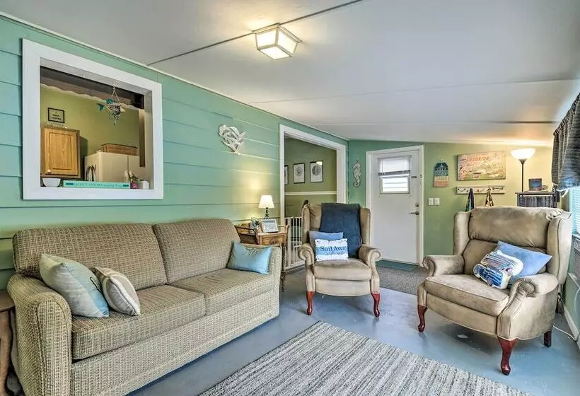 North Port Escape W/ Pool ~ 12 Mi To Beach!