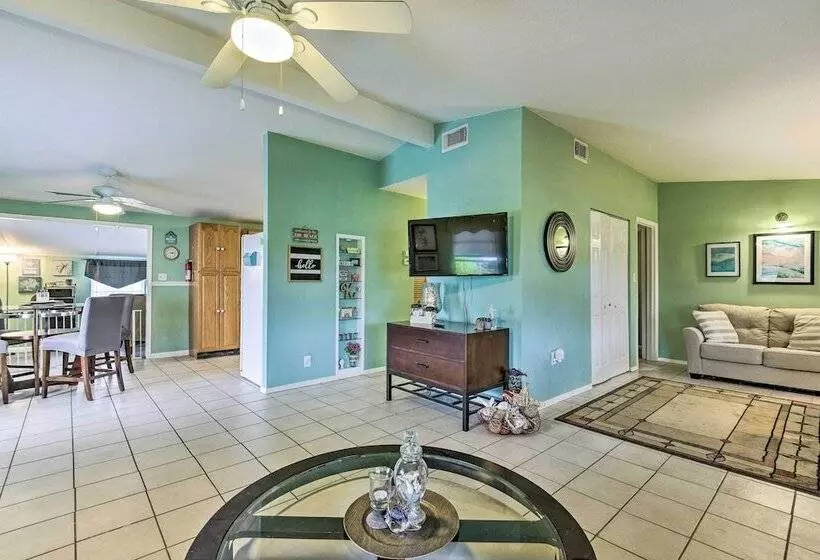 North Port Escape W/ Pool ~ 12 Mi To Beach!