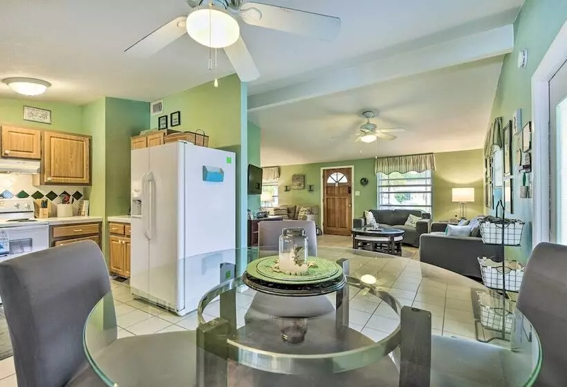 North Port Escape W/ Pool ~ 12 Mi To Beach!