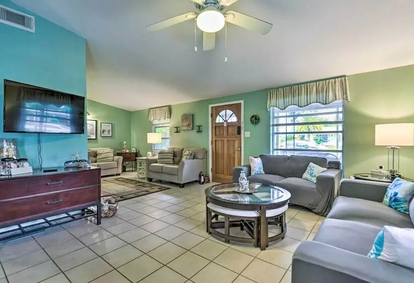 North Port Escape W/ Pool ~ 12 Mi To Beach!