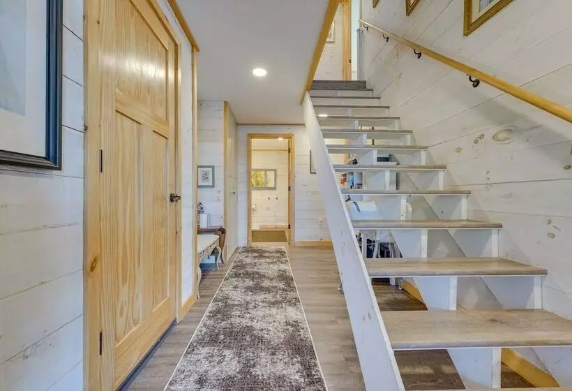 Orwell Cabin On Sunrise Lake W/ Private Dock & Bbq