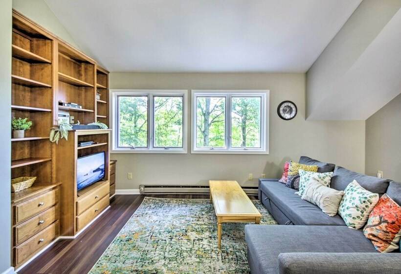 Peaceful Nashville Hideaway Near State Parks!