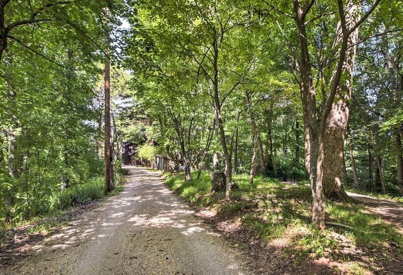 Peaceful Nashville Hideaway Near State Parks!