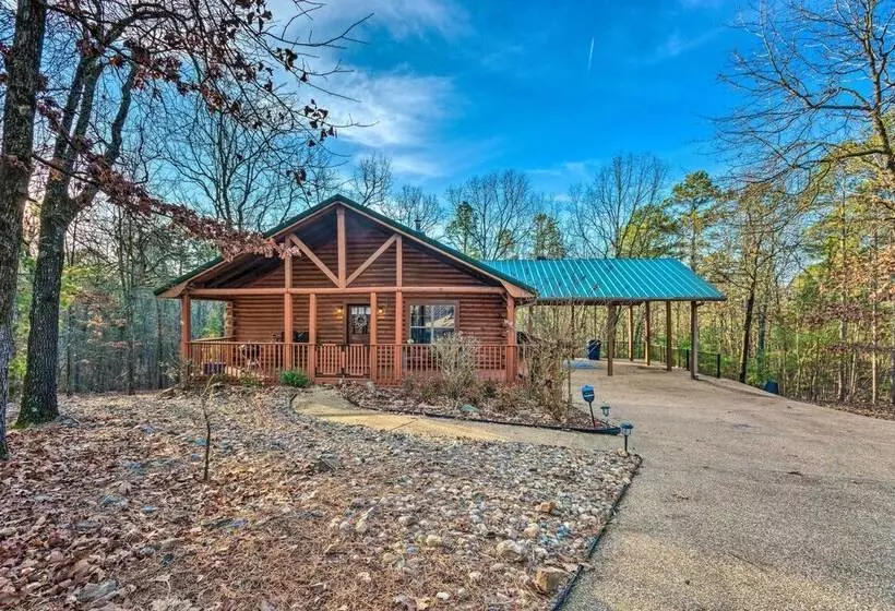Pet Friendly Cabot Cabin W/ Fenced Yard!