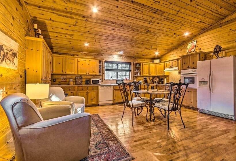 Pet Friendly Cabot Cabin W/ Fenced Yard!