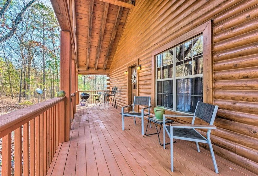 Pet Friendly Cabot Cabin W/ Fenced Yard!