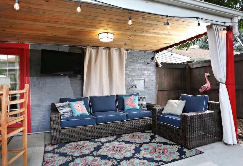 2 Mi To Dtwn: Home W/ Hot Tub In Denver!