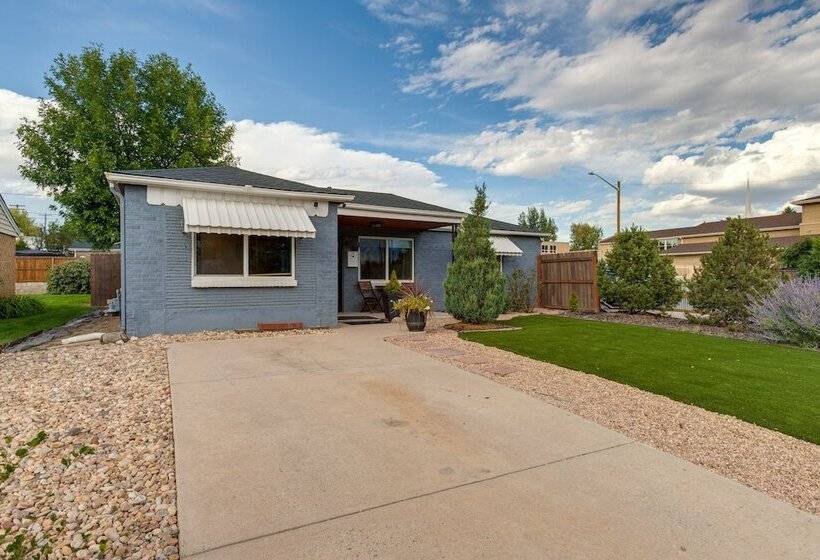 2 Mi To Dtwn: Home W/ Hot Tub In Denver!