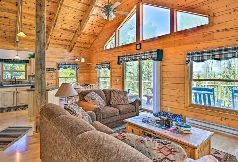 Peaceful Jefferson Cabin W/ Deck   Pets Welcome!