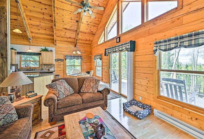 Peaceful Jefferson Cabin W/ Deck Pets Welcome!