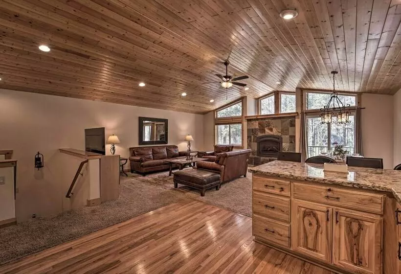 Soda Springs Cabin Near Donner Lake + Ski Resorts!